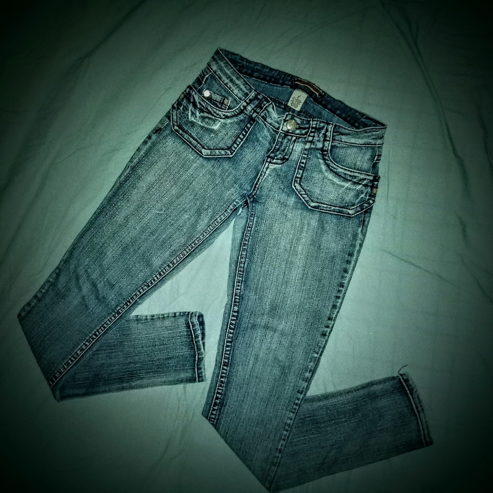 Younique Junior's Size 1 Skinny Jeans!!!